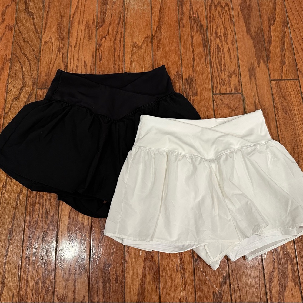 Ewedoos Flowy Shorts White Black Set of 2 Size Small S